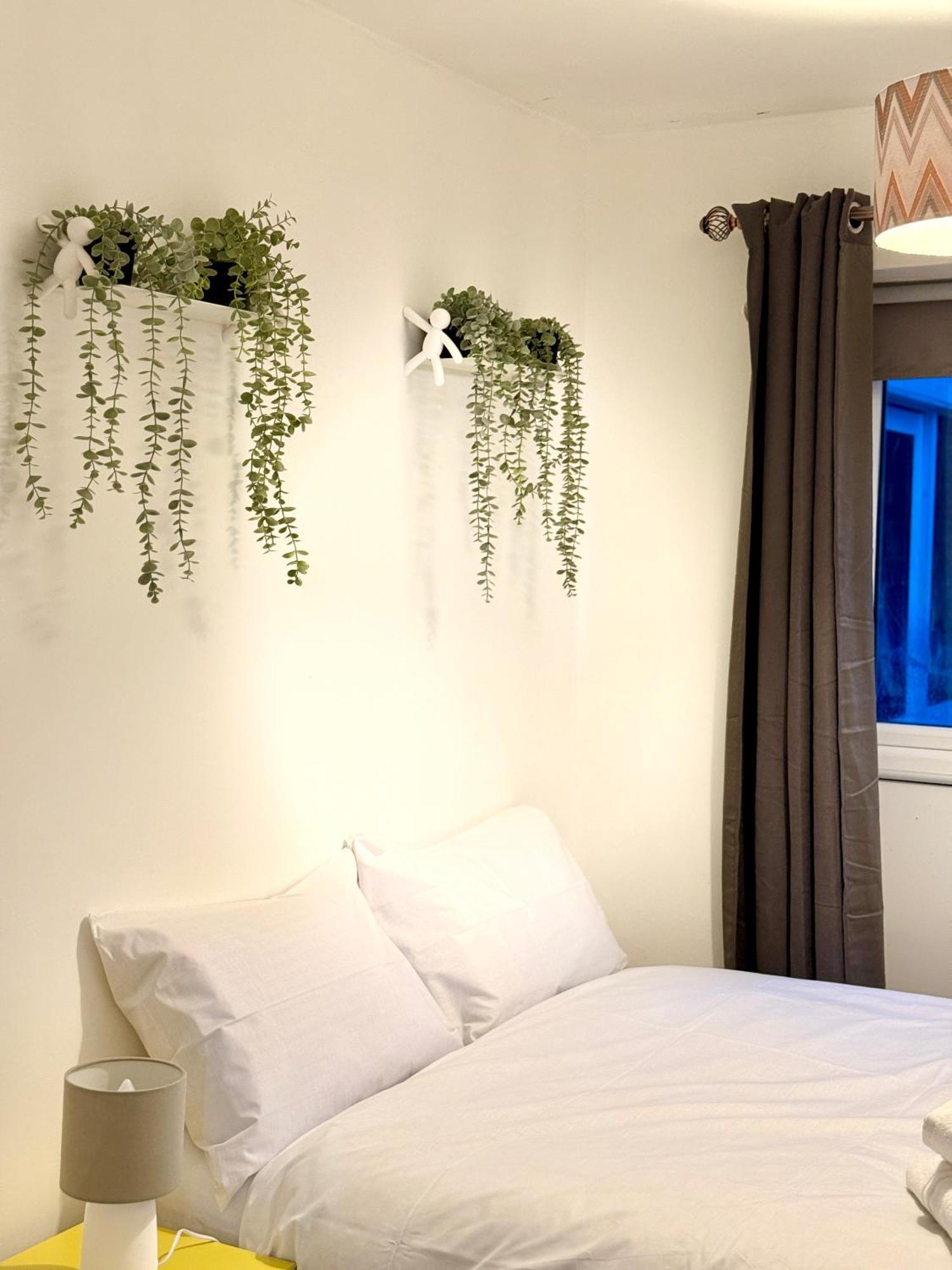 Stylish Two Bedroom *