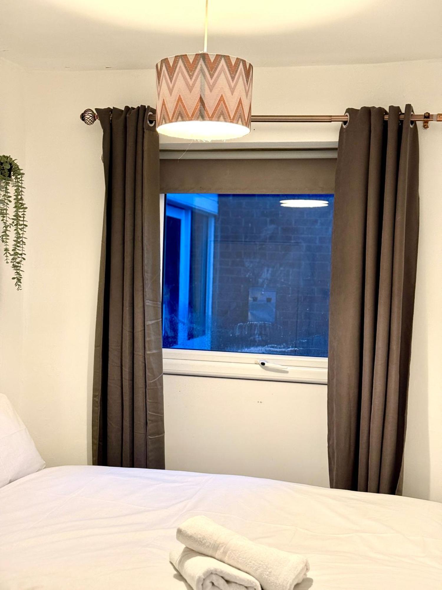 Stylish Two Bedroom Apartment London
